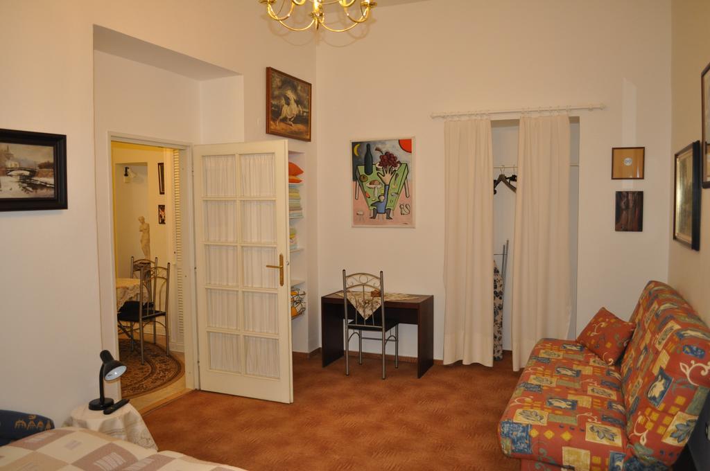 Apartment Josef Praag Buitenkant foto