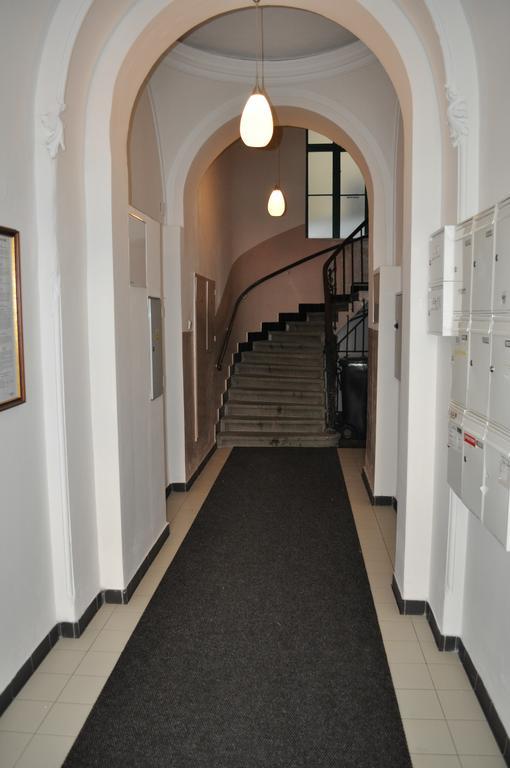 Apartment Josef Praag Buitenkant foto